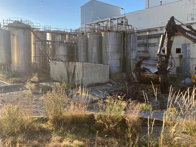 Demolition Cuves Inox Lactalis Pontivy Edina Tp